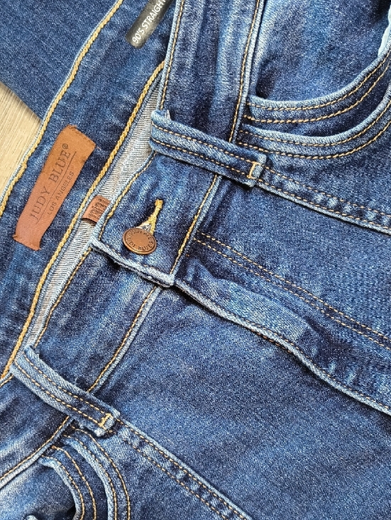 Judy Blue Denim - 90s Straight Fit w/32" Inseam High Rise👖Judy Blue  Size 31 sac346